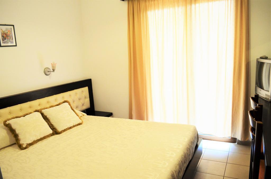 Jb Hotel ซารานเดอ ภายนอก รูปภาพ